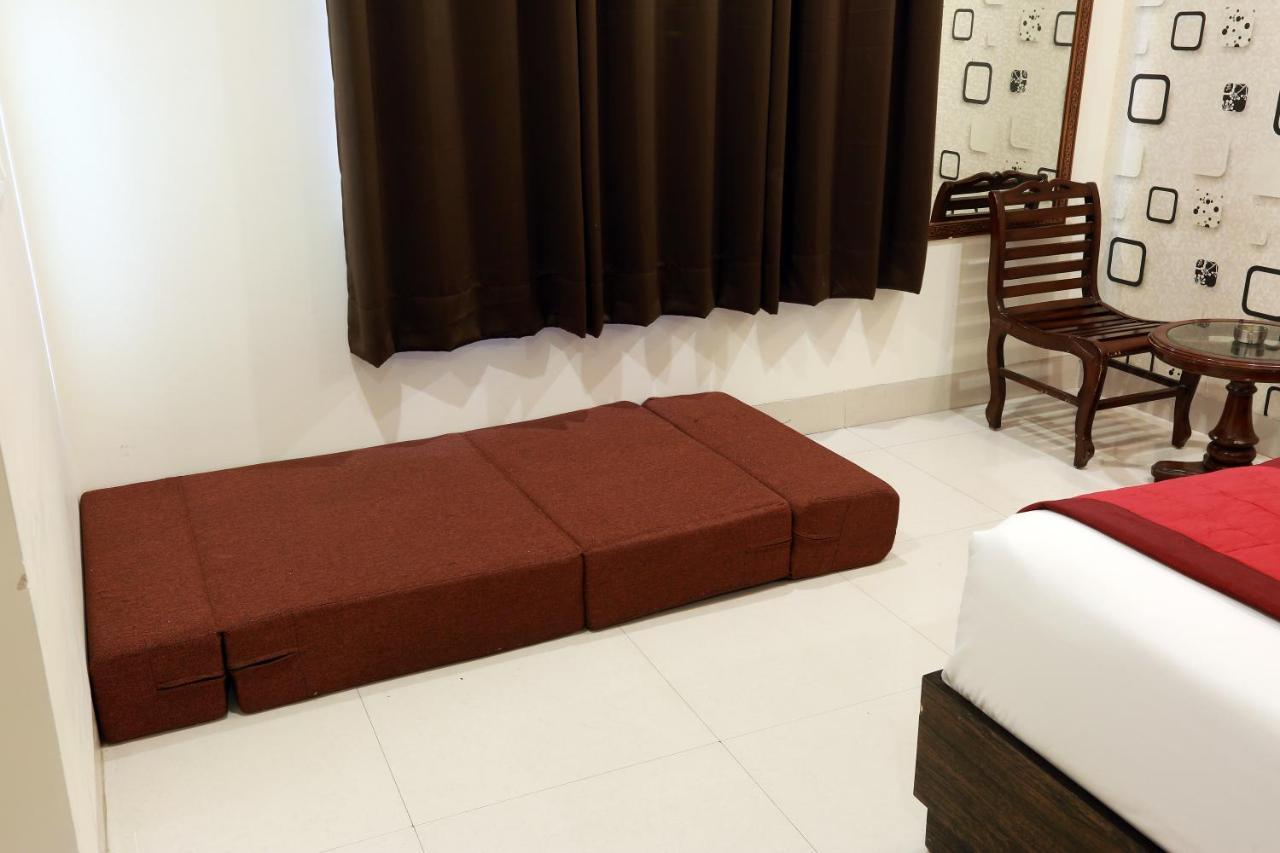 Hotel Classic New Delhi Ngoại thất bức ảnh