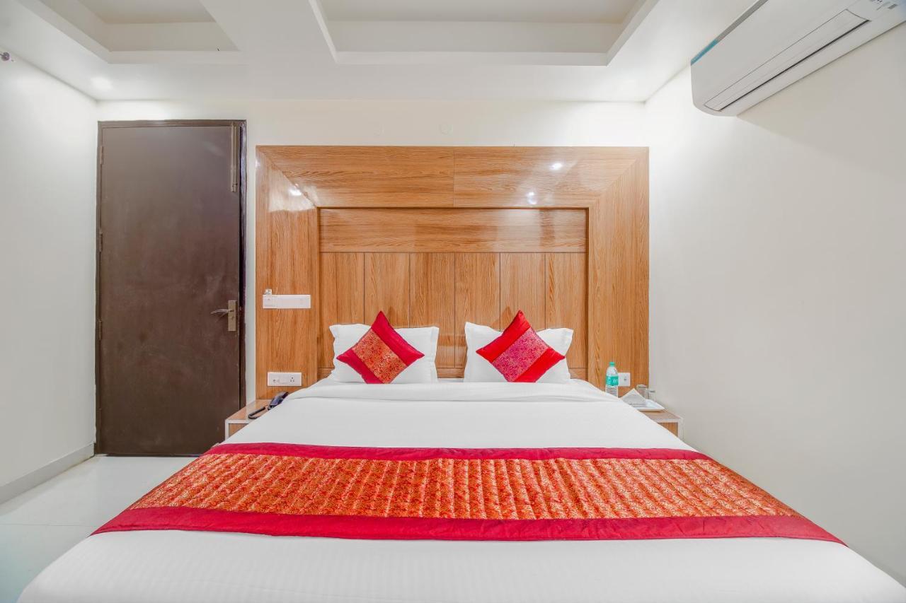 Hotel Classic New Delhi Ngoại thất bức ảnh